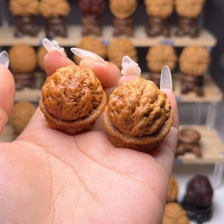 桃核吊坠2……血舍利Y34