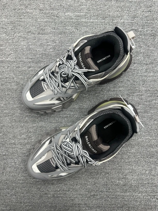99新 Balenciaga/巴黎世家 40 巴黎世家track 老爹鞋 灰白