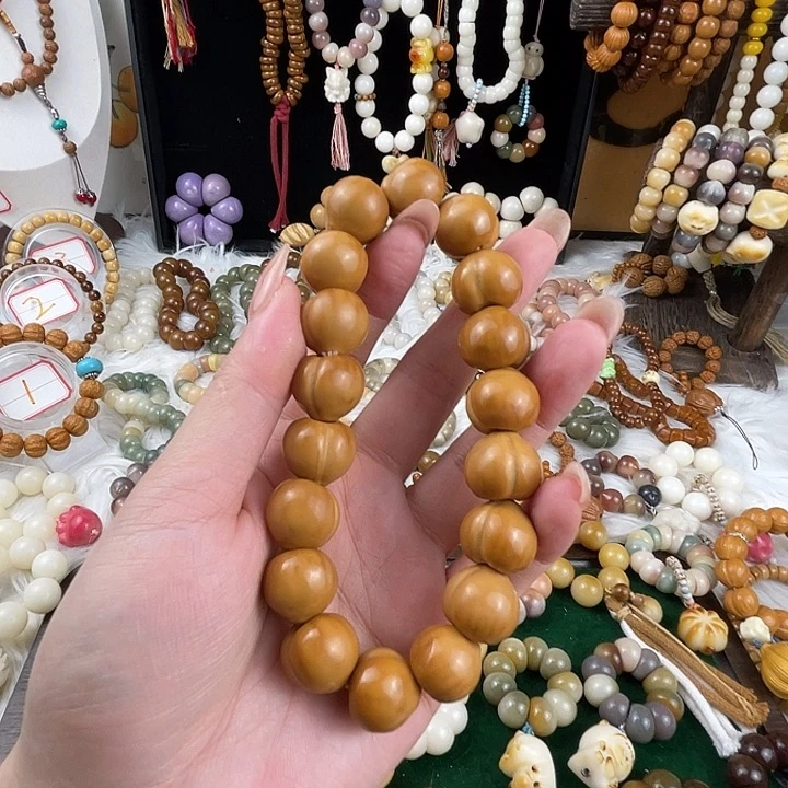 吊坠菩提根/象牙果.****