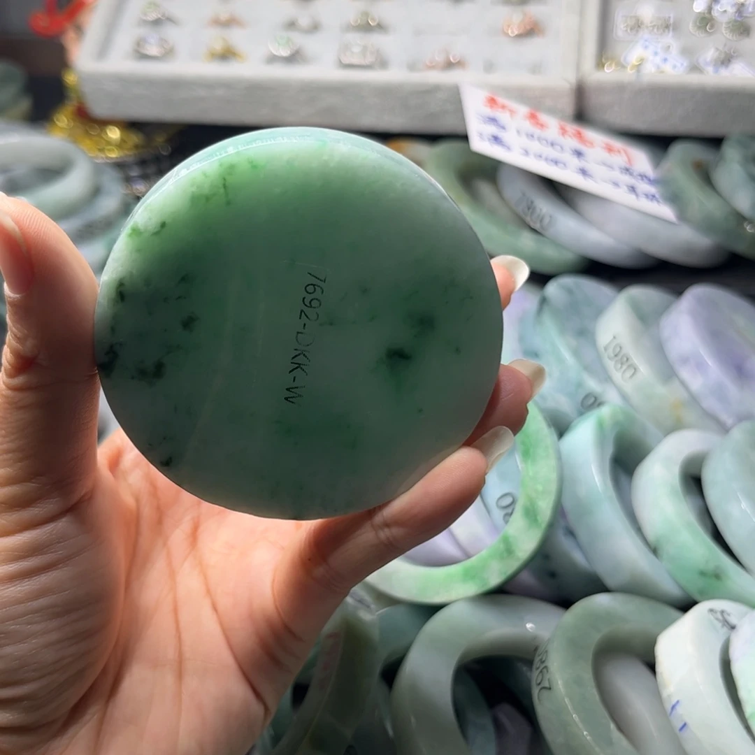 定制翡翠手镯未镶嵌