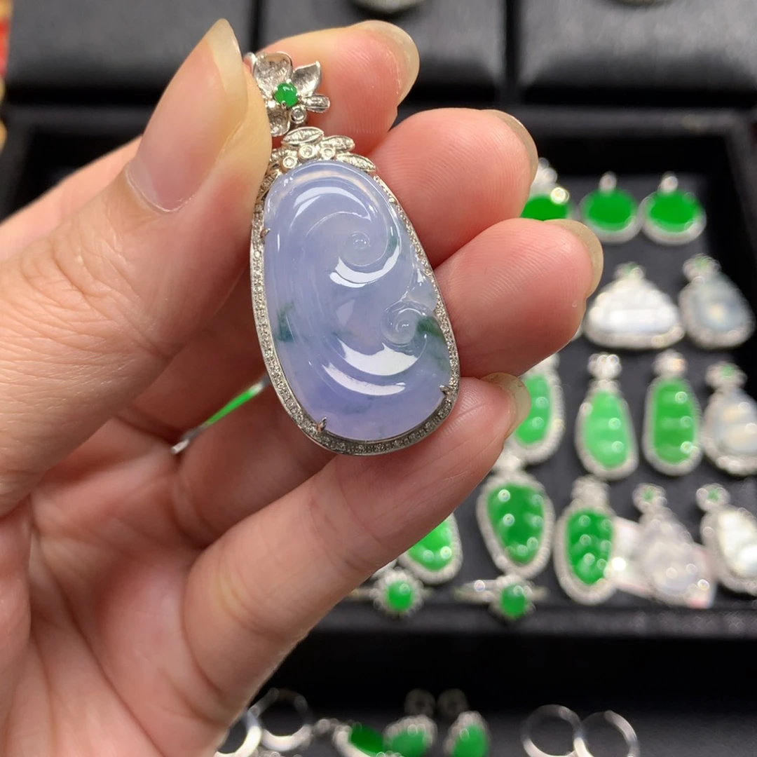 翡翠18K金镶嵌吊坠(不含链)紫货会有色差