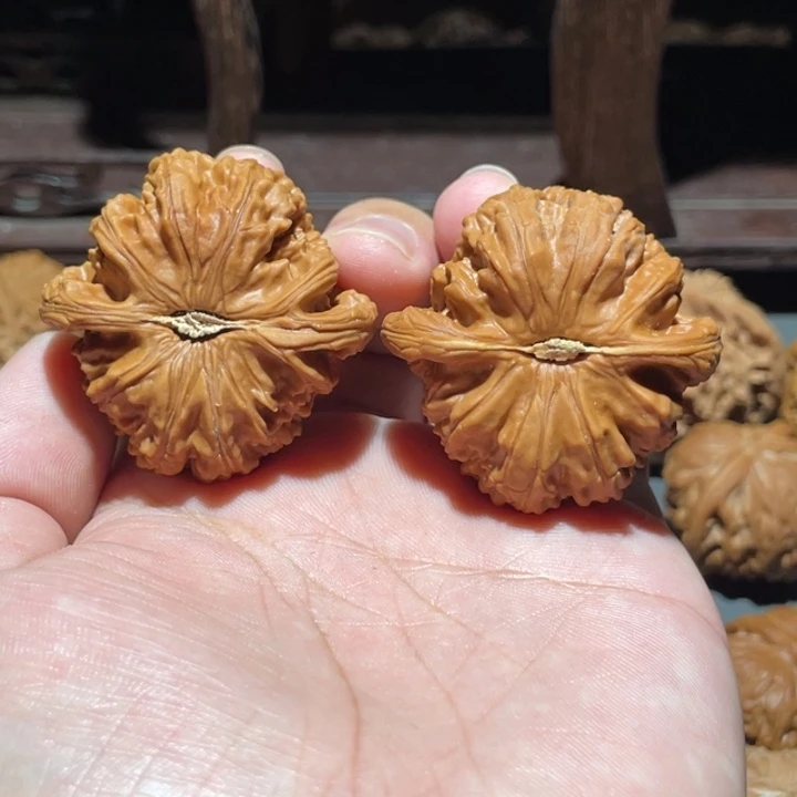 桃核吊坠43白狮子