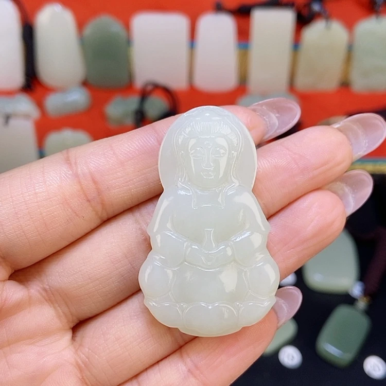 【闪购商品】颈饰未镶嵌和田玉