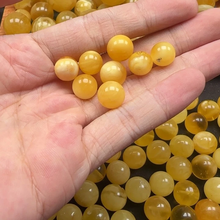 未镶嵌蜜蜡裸石微瑕10多样性发一
