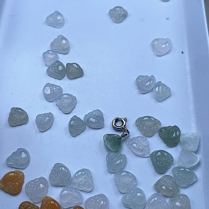 翡翠未镶嵌吊坠(不含链)一个22