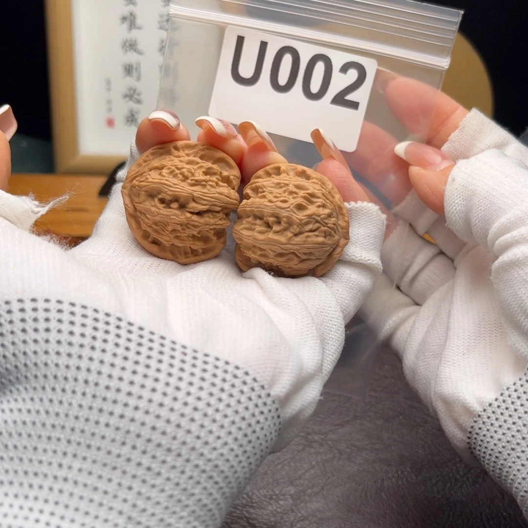 文玩核桃把件35白狮子u002