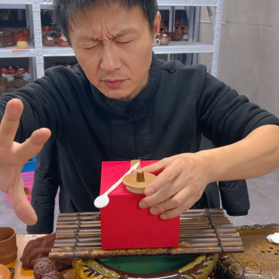 紫砂壶Jdhdhdhdhdyd