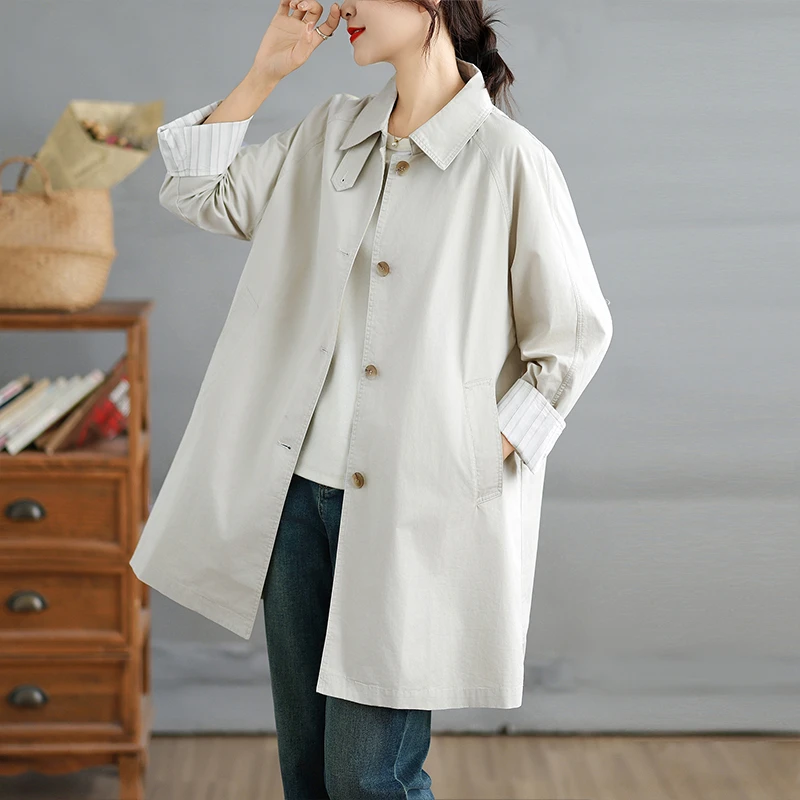 时尚高级感杏色翻领中长款外套通勤简约文艺气质百搭长袖风衣女式