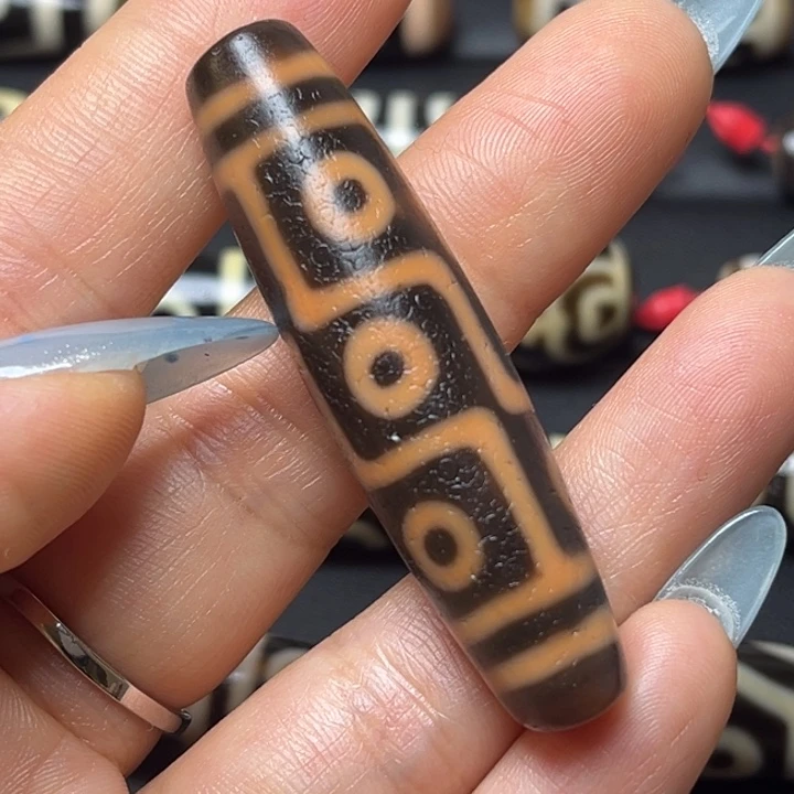 虫****玛瑙/玉髓未镶嵌颈饰