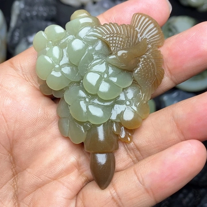 颈饰未镶嵌和田玉