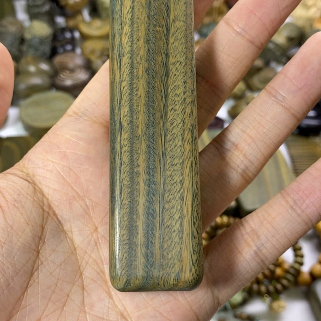 绝****木绿檀木料工艺品