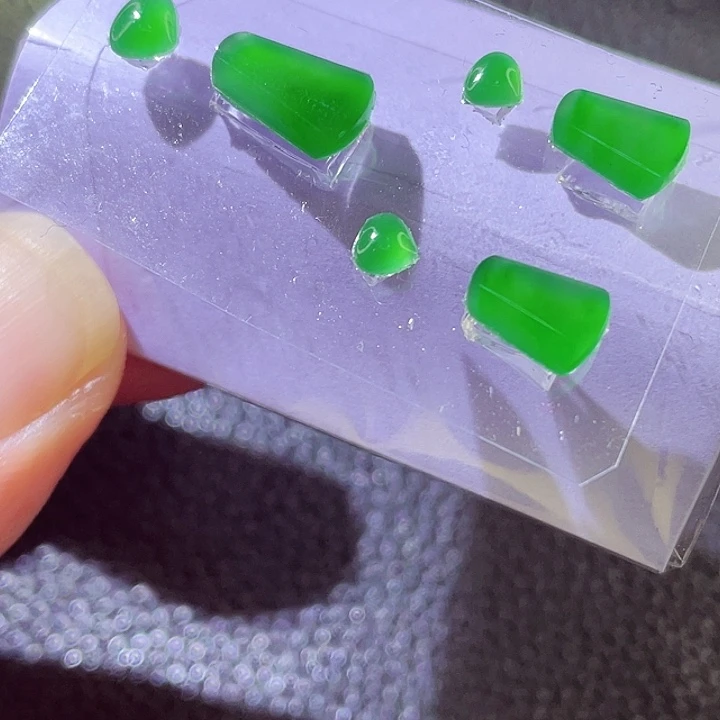 未镶嵌定制翡翠翡翠