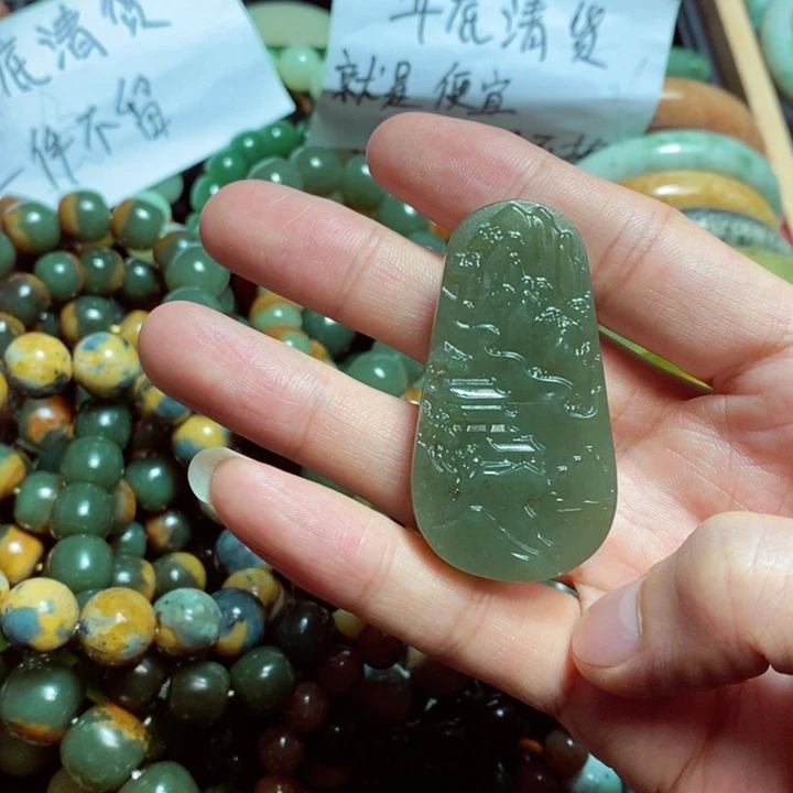 岫岩河磨玉（透闪石质玉）手镯未镶嵌