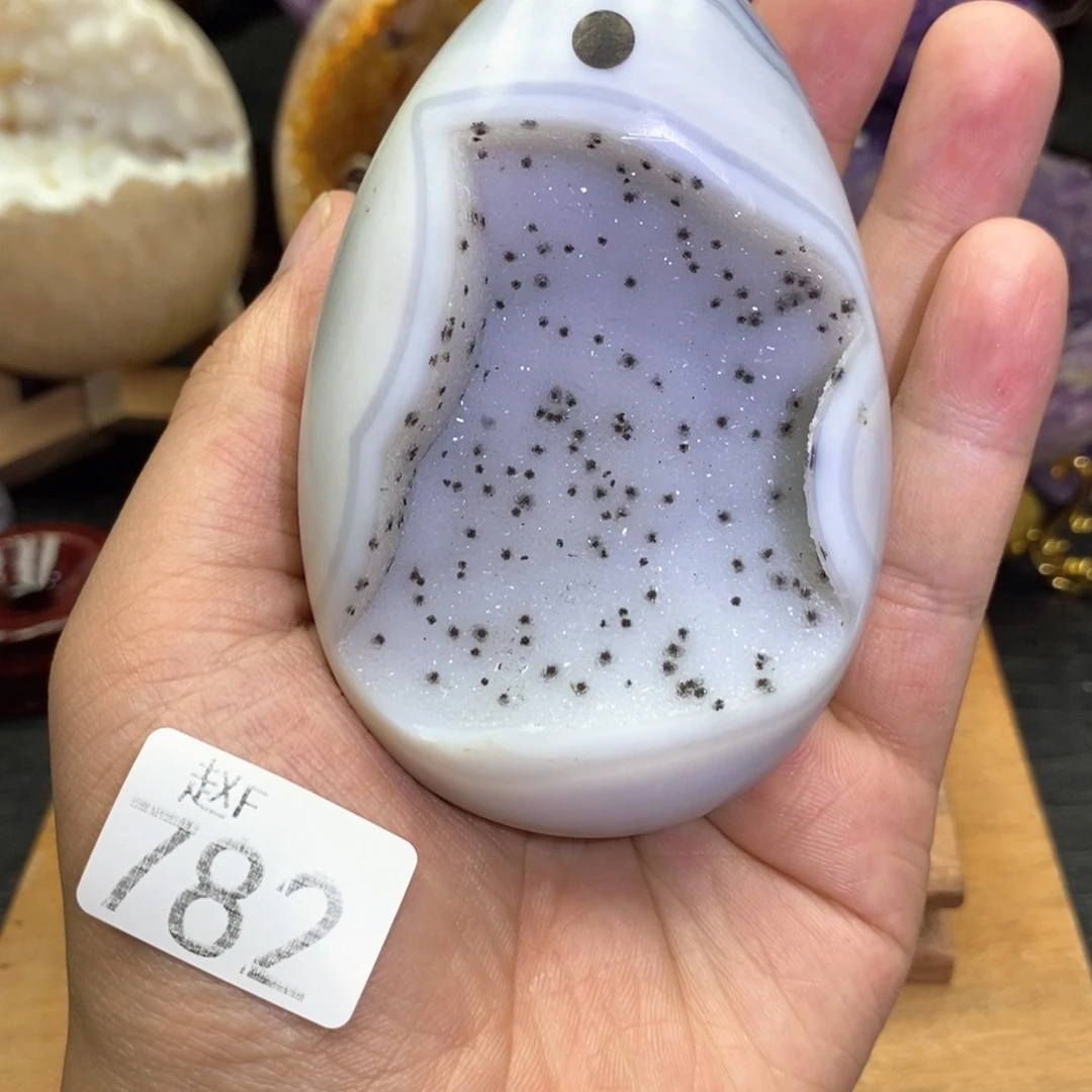 未镶嵌水晶大型摆件（非配饰）