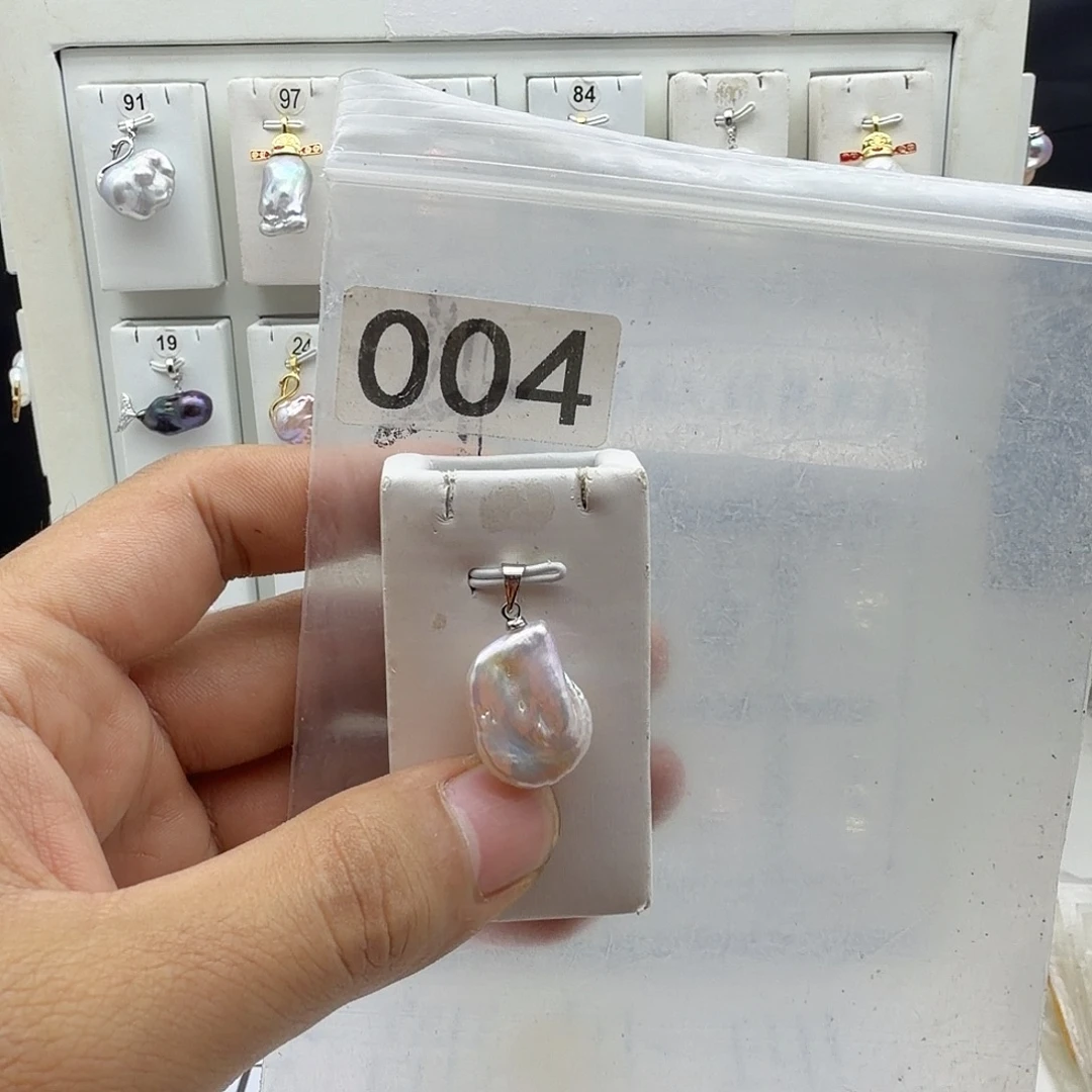 淡水珍珠颈饰合金