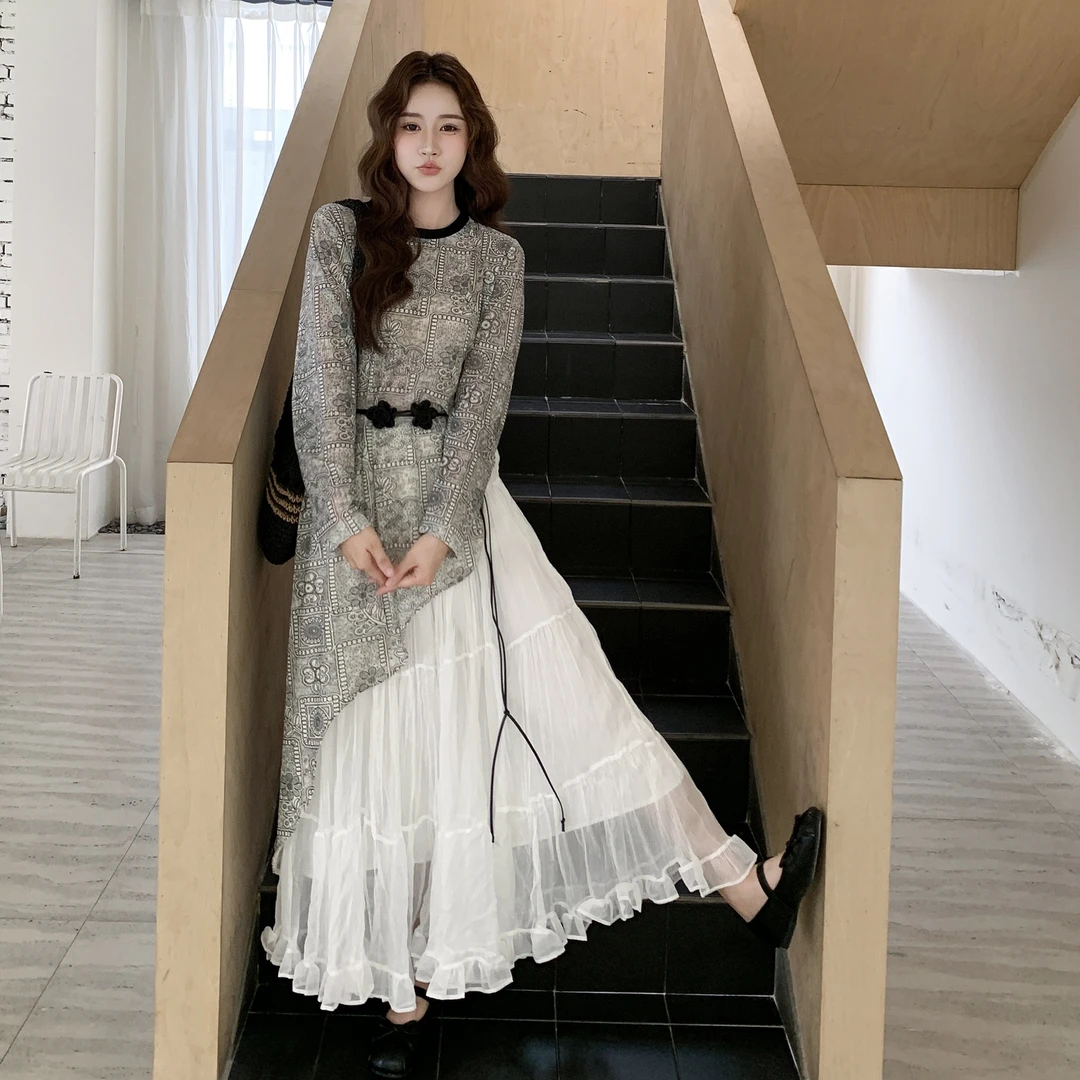 2025早秋法式套装裙女气质轻熟风复古印花不规则罩衫半身裙两件套