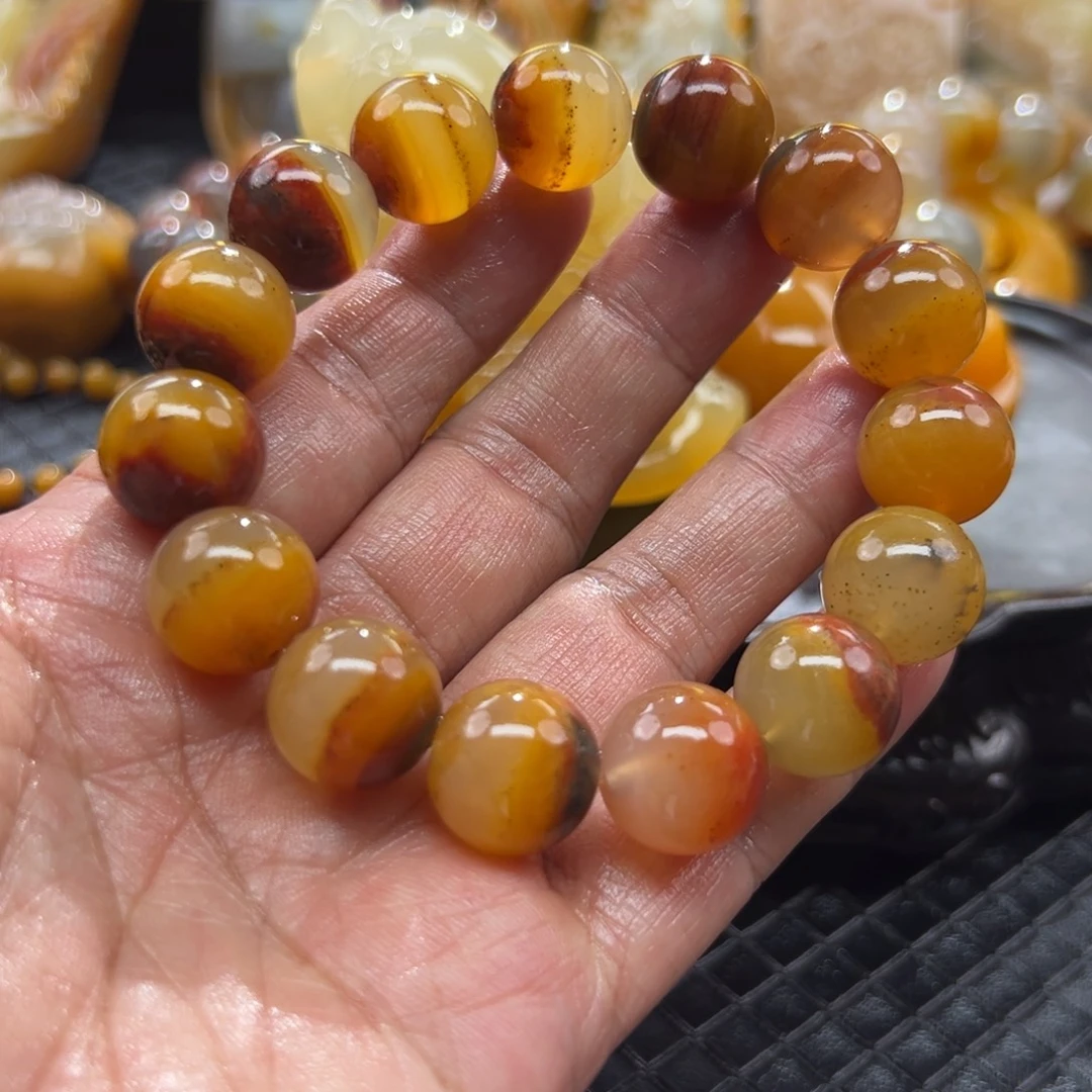 石英质玉未镶嵌颈饰