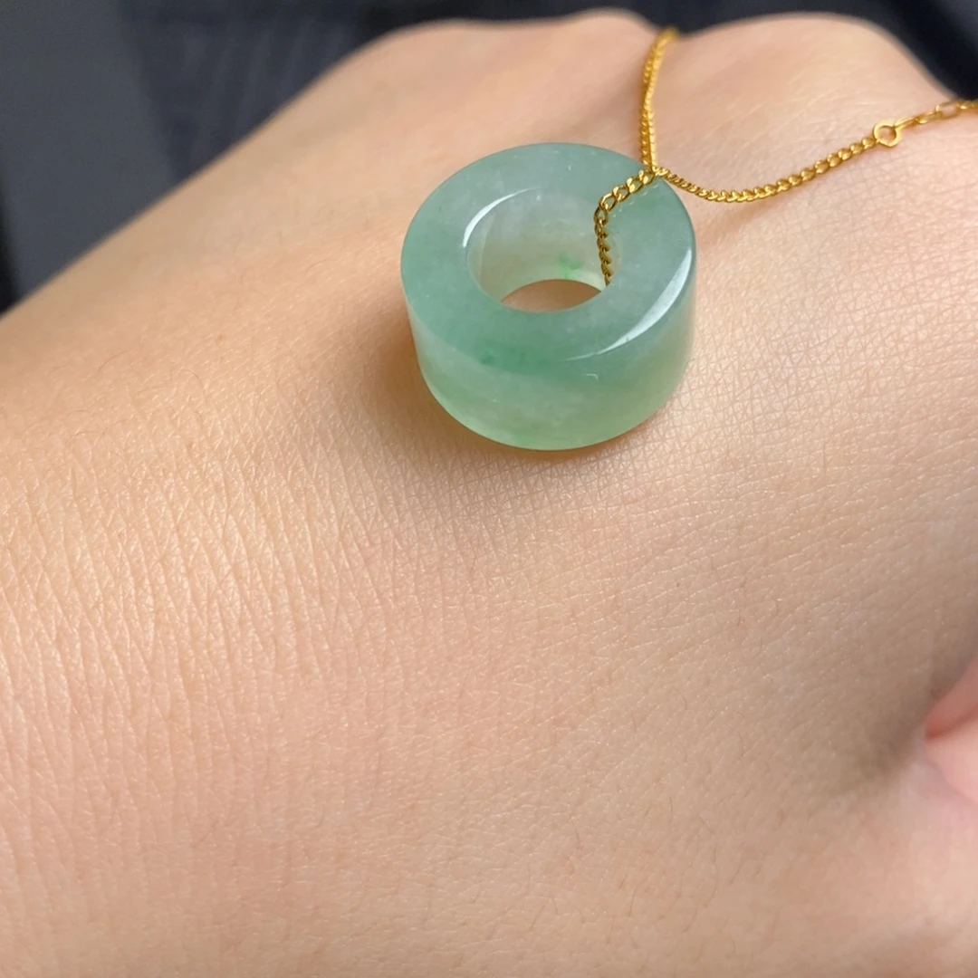 翡翠未镶嵌吊坠(不含链)路路通