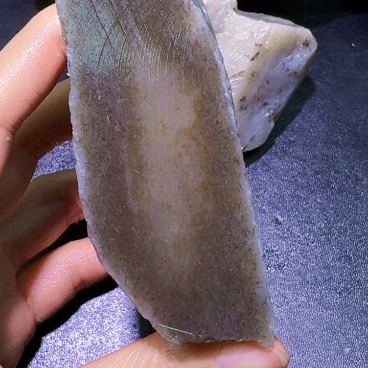 未镶嵌和田玉（糖玉）珠宝半成品