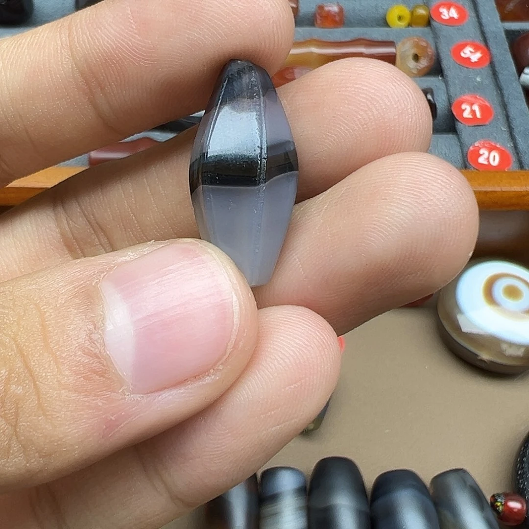 真***e未镶嵌玛瑙/玉髓珠宝半成品