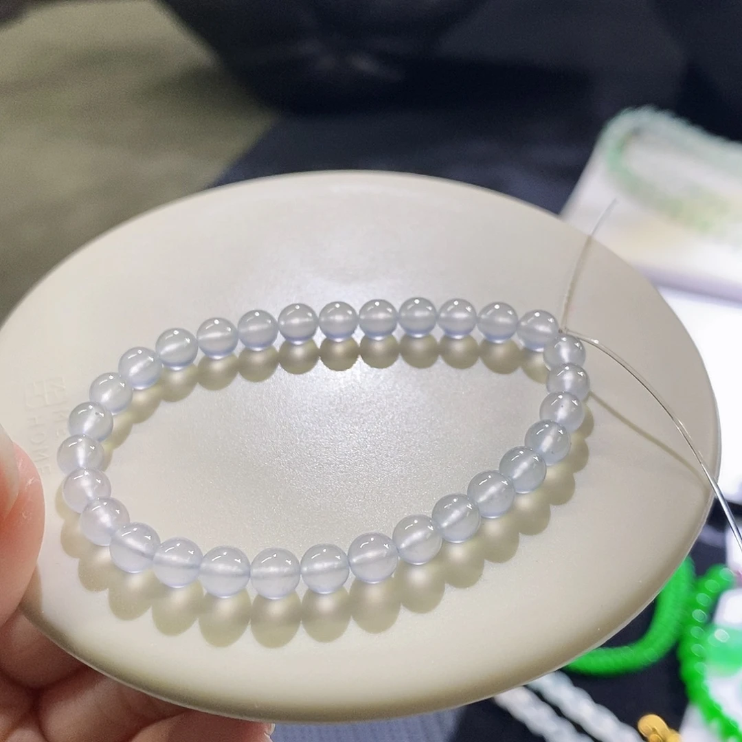 翡翠未镶嵌挂件单颗价格 多样性发其一