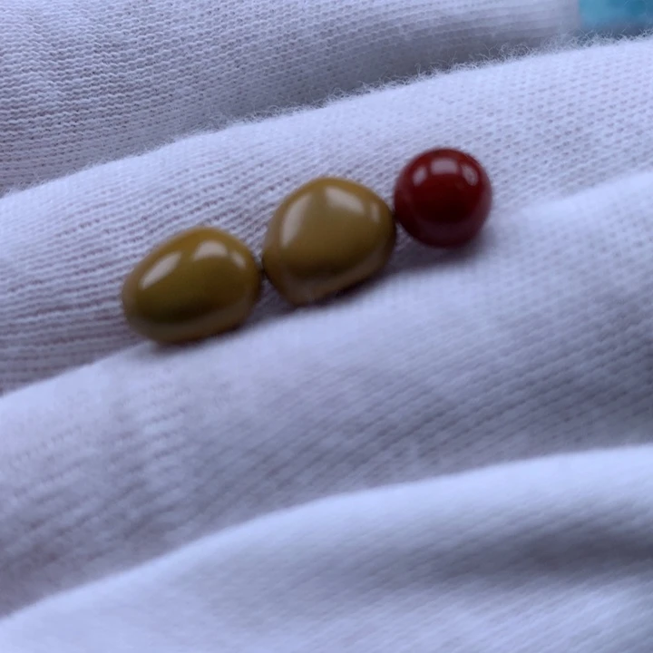 未镶嵌南红玛瑙珠宝奇石