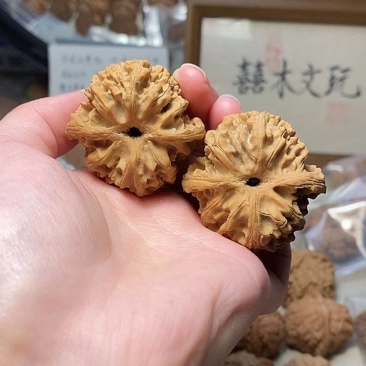 吊坠文玩核桃43苹果园