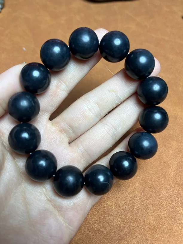 新疆和田玉青花手串