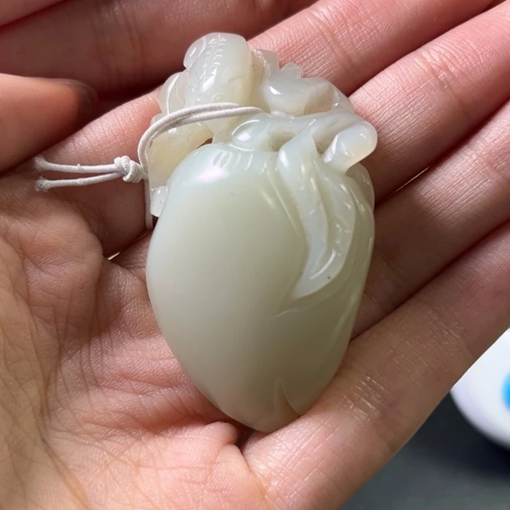 和田玉挂件未镶嵌春*