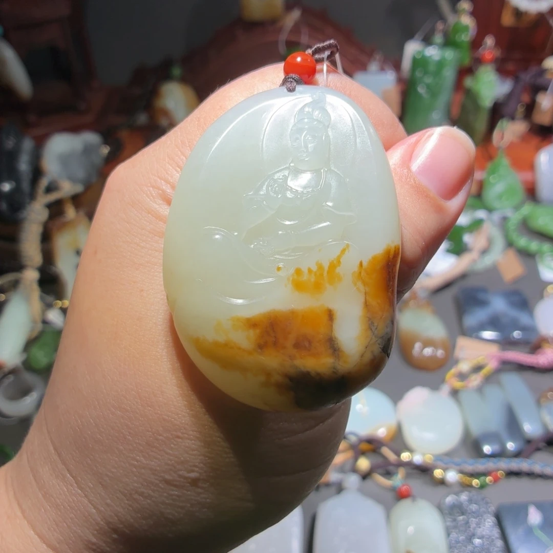 颈饰未镶嵌和田玉