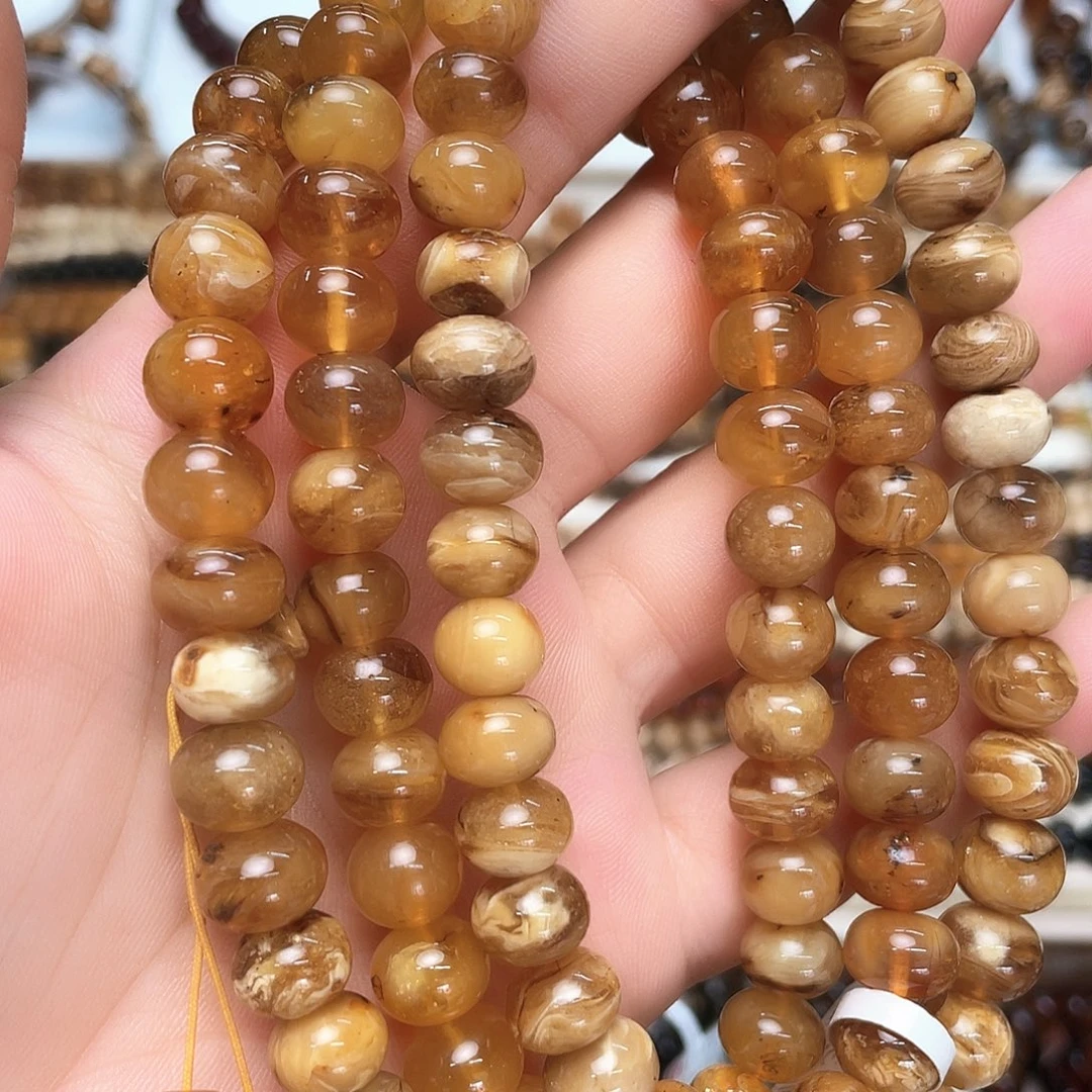 用***4裸石琥珀未镶嵌九70399