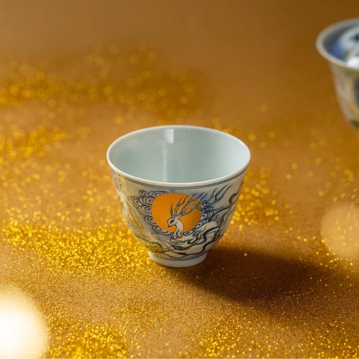 【央广甄瓷】钟家窑 斗彩九色鹿金太阳杯