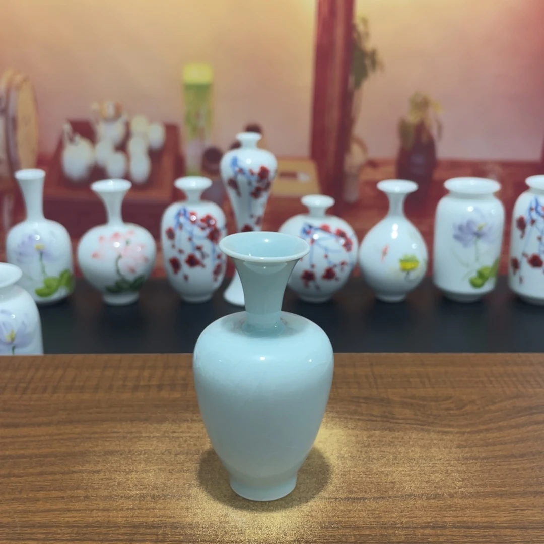 景德镇小花瓶等着你