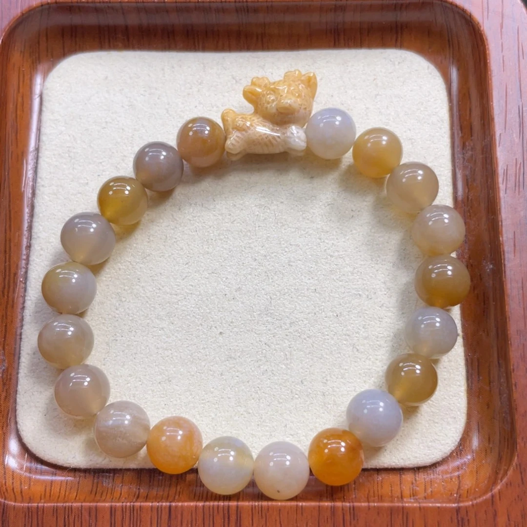 硅化玉未镶嵌颈饰k17