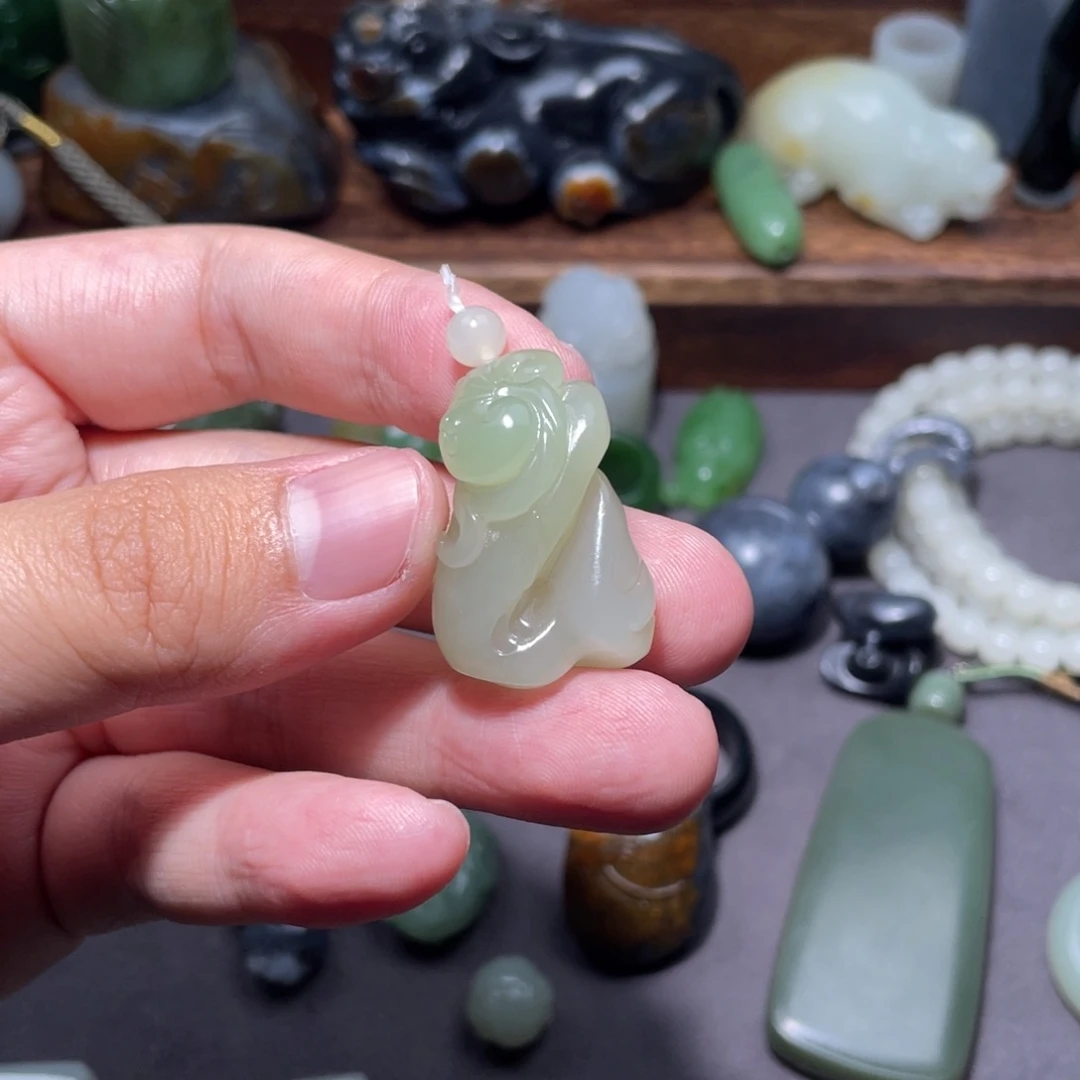 和田玉颈饰未镶嵌