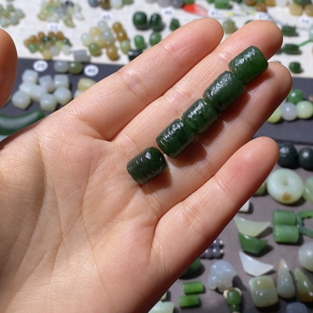 j***n和田玉未镶嵌车挂