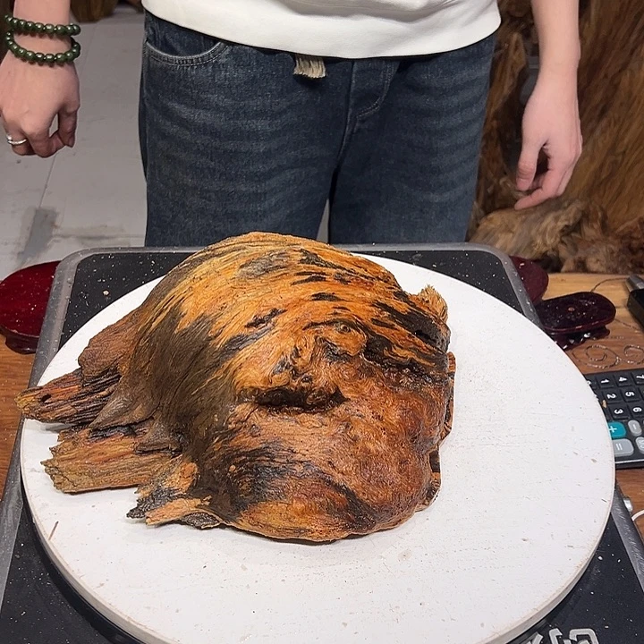 松木（琥珀木）佛****堂