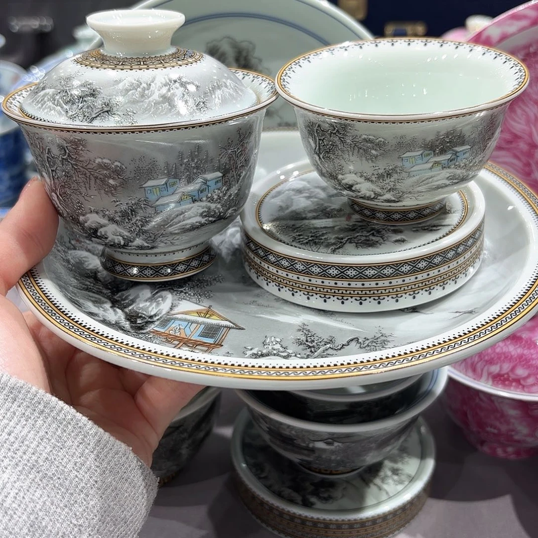 瓷片景德镇瓷器精品陈列