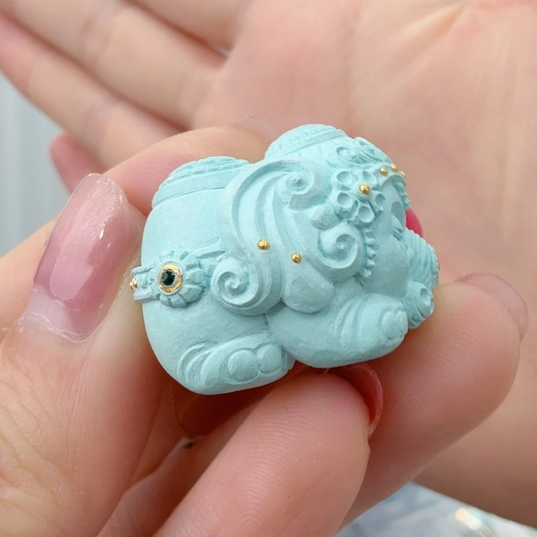 绿松石未镶嵌珠宝奇石