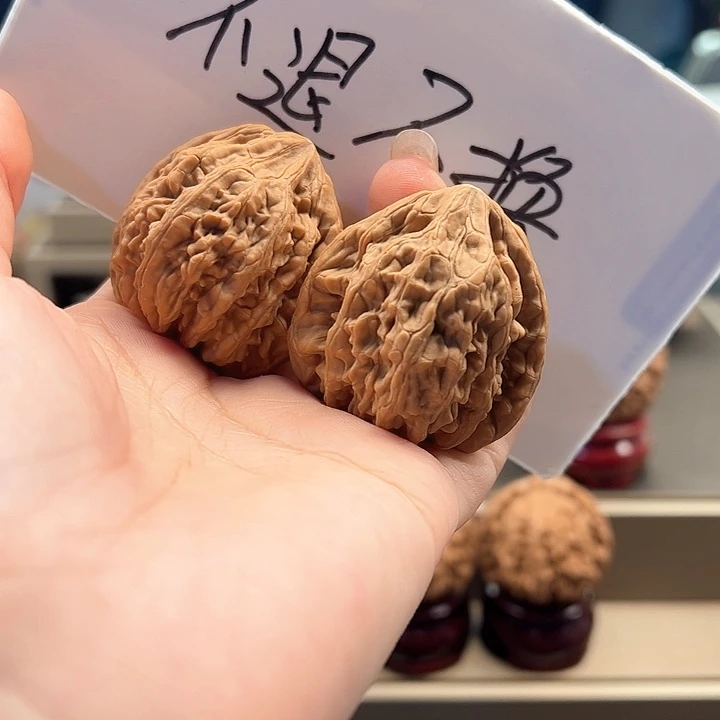 皆***空吊坠文玩核桃虎头王 w-020