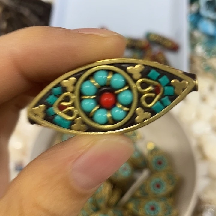 玛瑙/玉髓合金珠宝半成品一个蓝色马眼