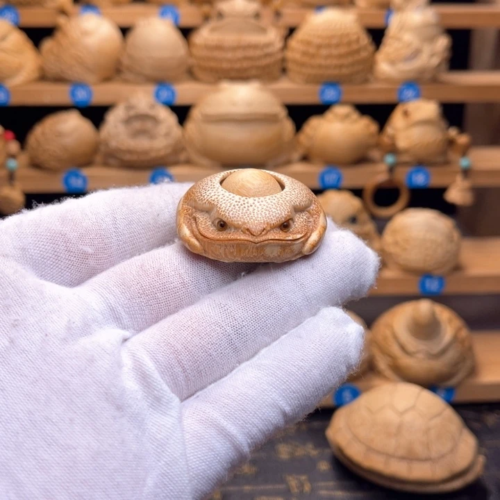 M*竹根雕纯手工制作的