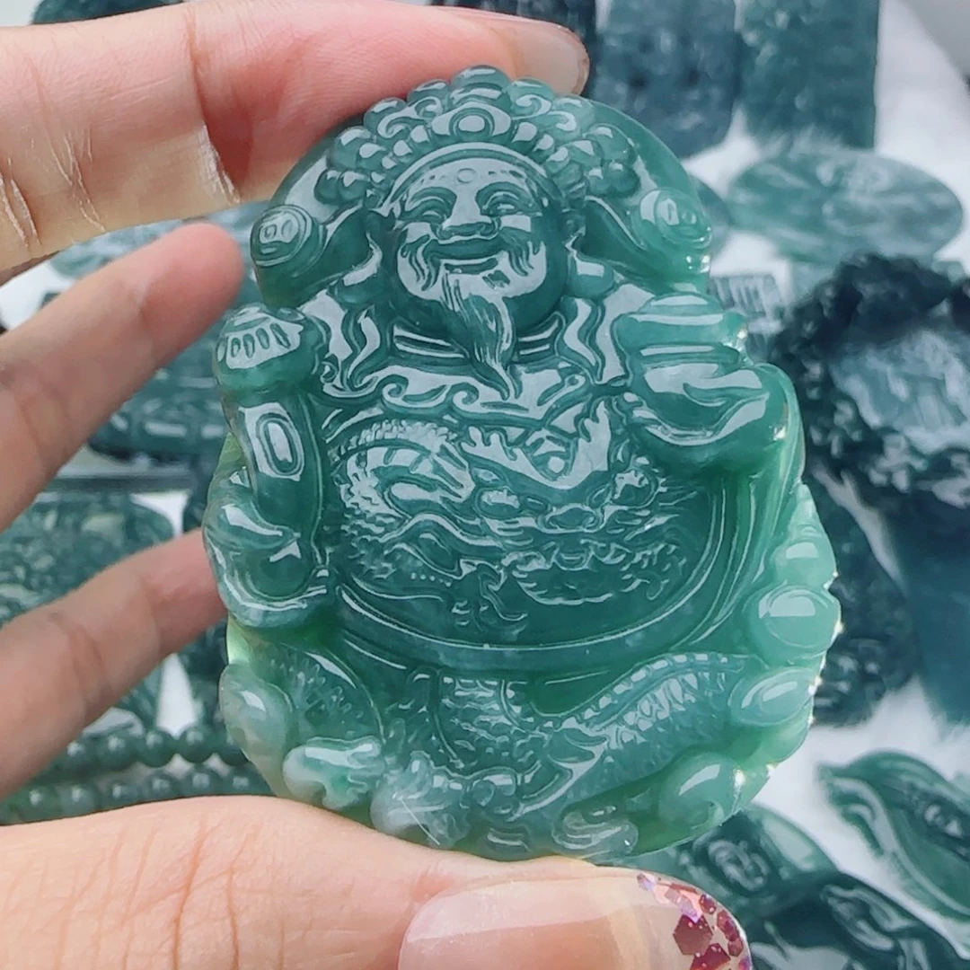 颈饰未镶嵌翡翠多样性发货天然的A货翡翠