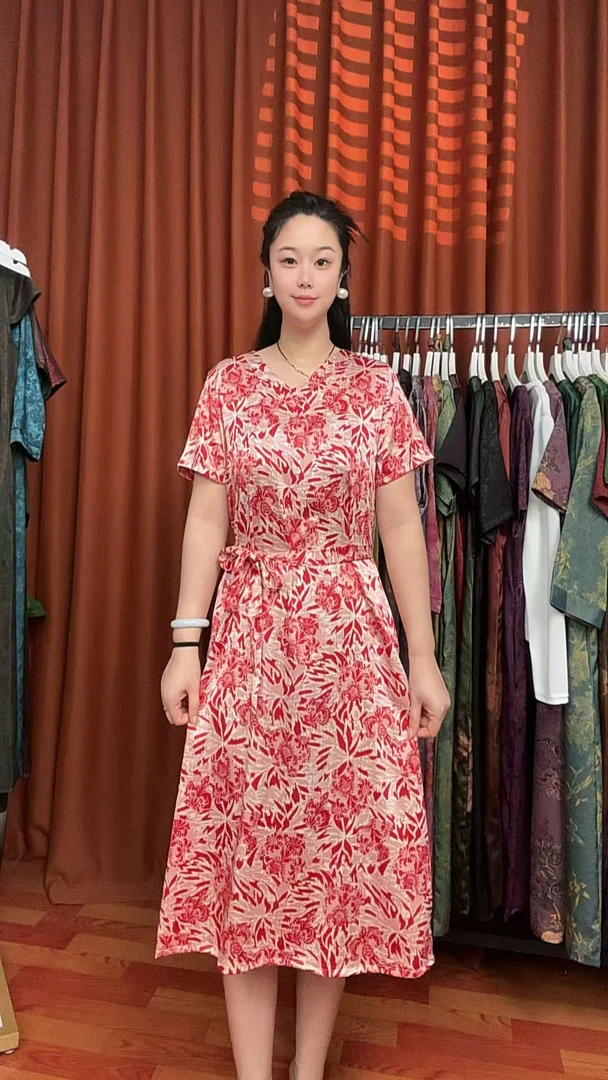 (红叶）2025气质V领简约提花时尚显瘦宽松中长款连衣裙