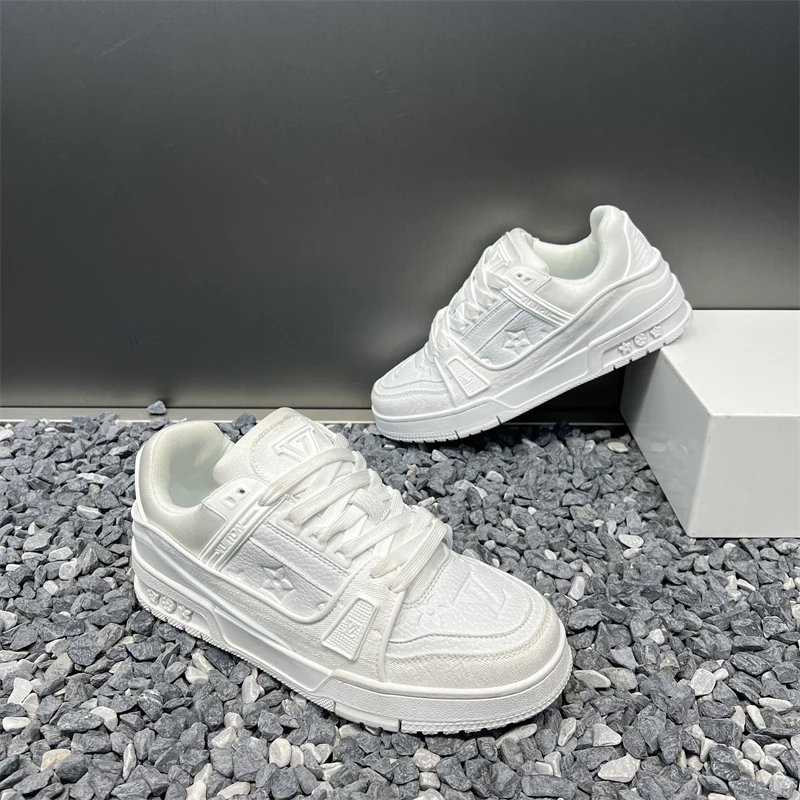 秋冬新款男士小白鞋耐磨圆头系带休闲时尚经典百搭个性潮流男鞋