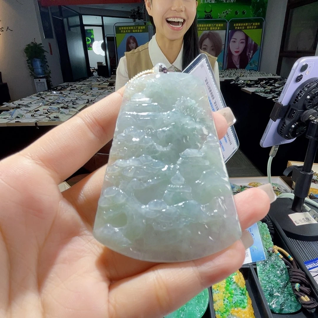 颈饰未镶嵌翡翠一