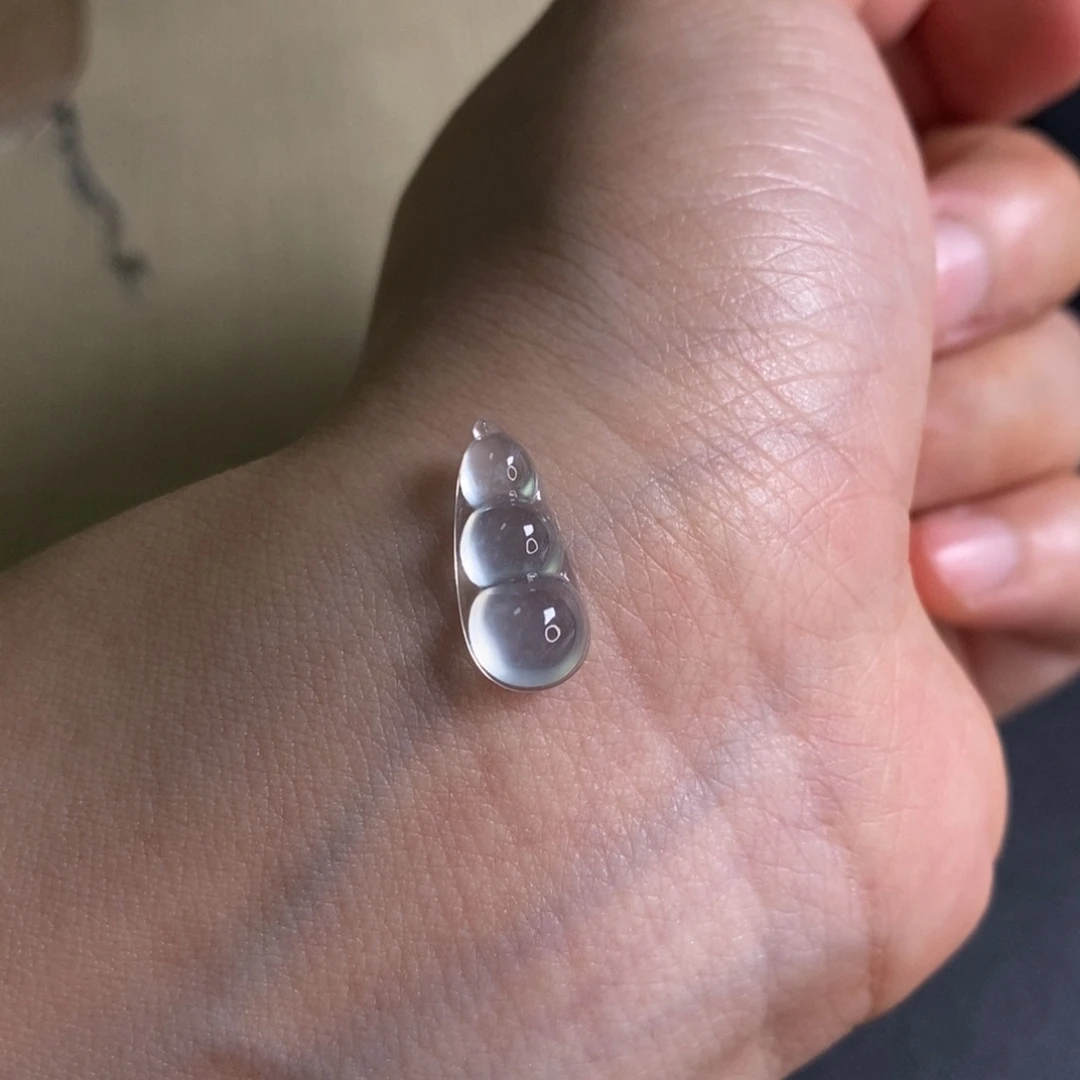 翡翠未镶嵌颈饰豆子