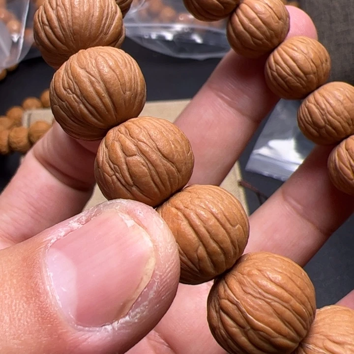 猴头核桃手串噢看看