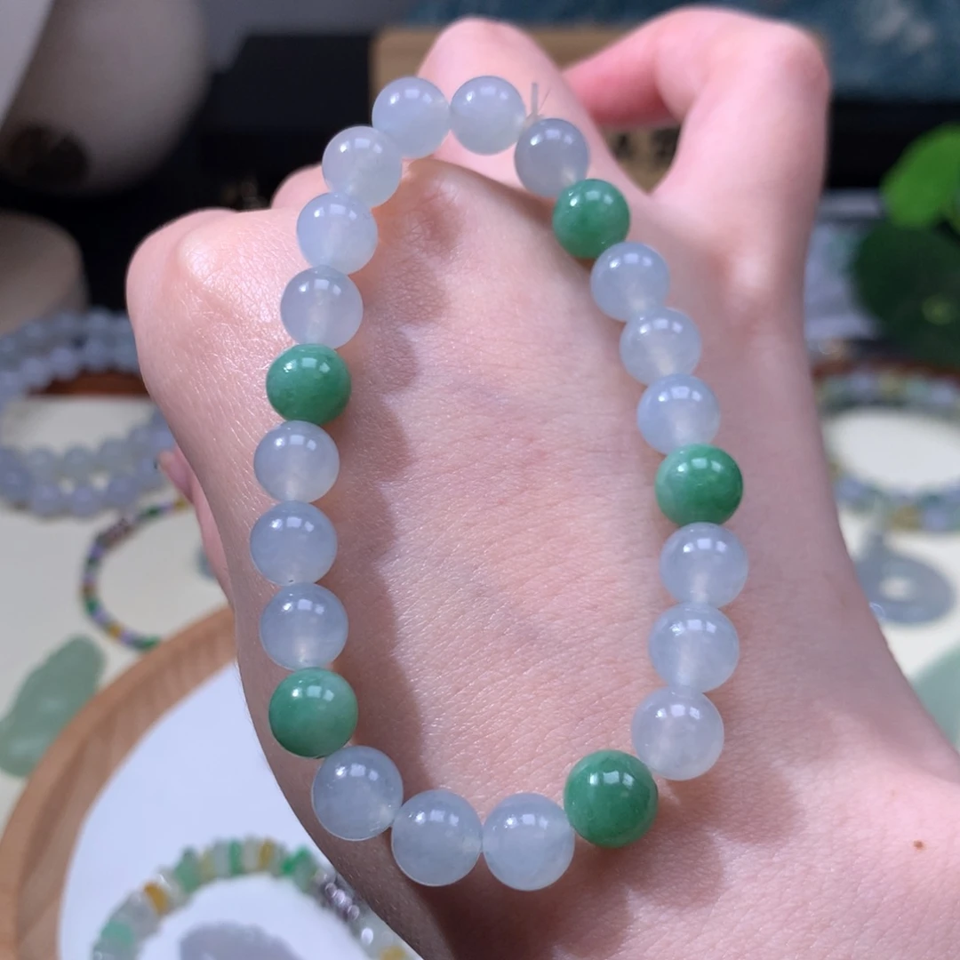 定制翡翠未镶嵌手串