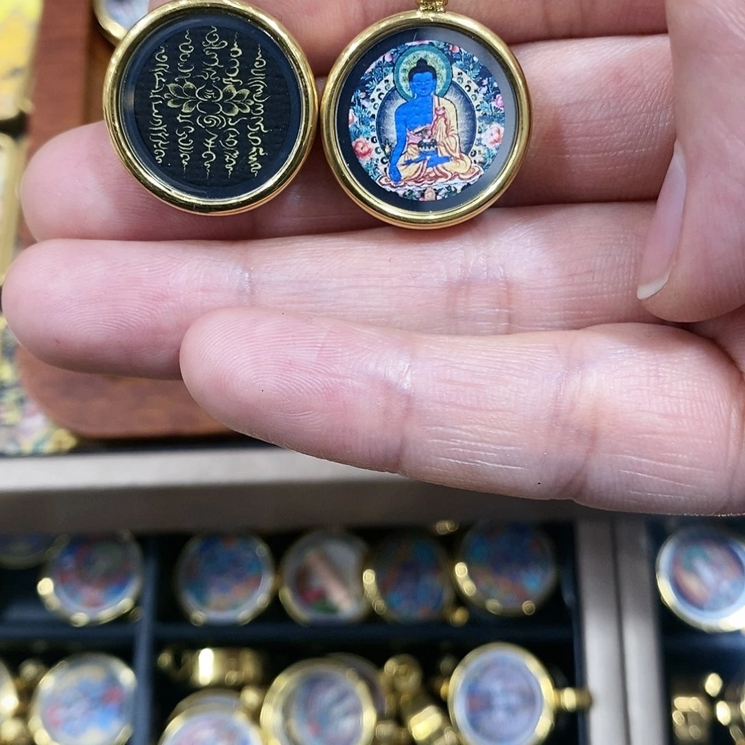 【闪购商品】吊坠双面1.5不配绳突突突